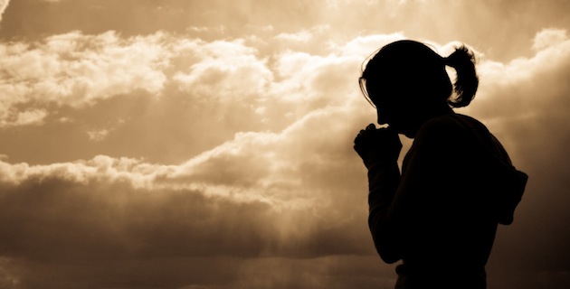 praying-woman